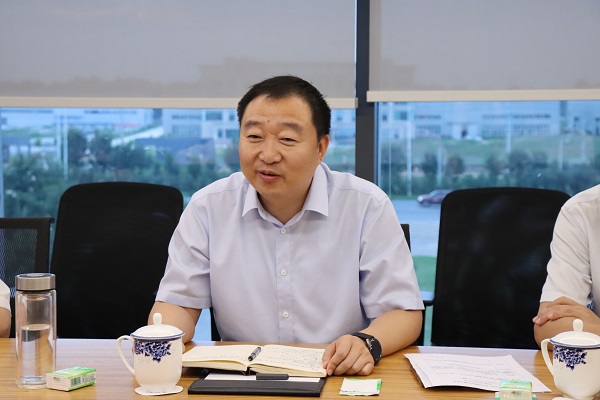 3、延津縣縣長李中耀發(fā)表講話.JPG