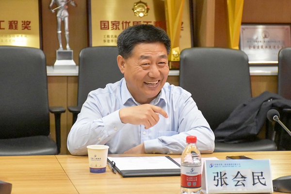 集團(tuán)公司黨委書記張會民致歡迎詞.JPG