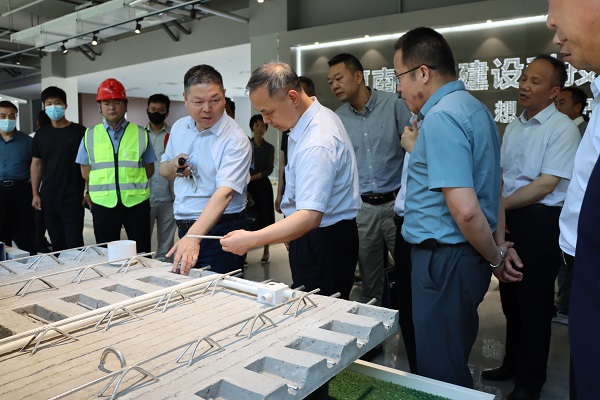 照片八.JPG 照片八.JPG